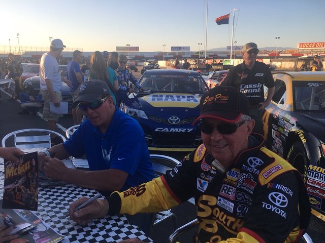 Hershel McGriff becomes oldest to race in NASCAR event at age 90